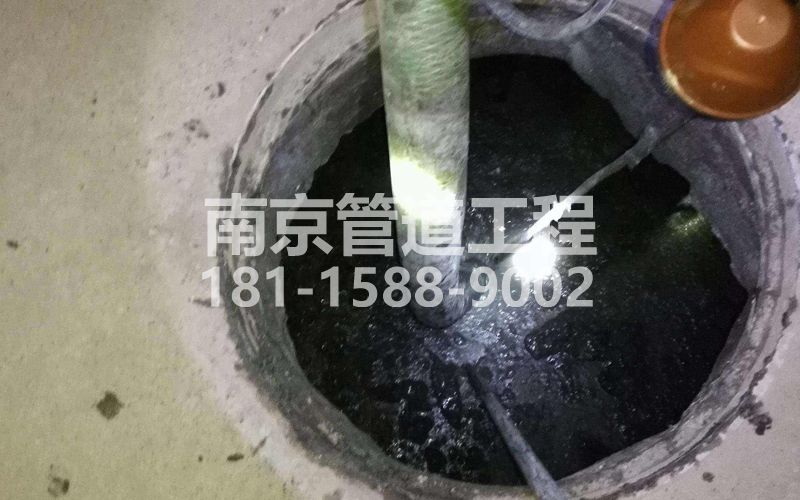 216昌平清理化粪池